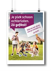 poster 'Je plek schoon achterlaten. Zó gefikst. Ook als het afval van je vrienden is. Ja toch?'
